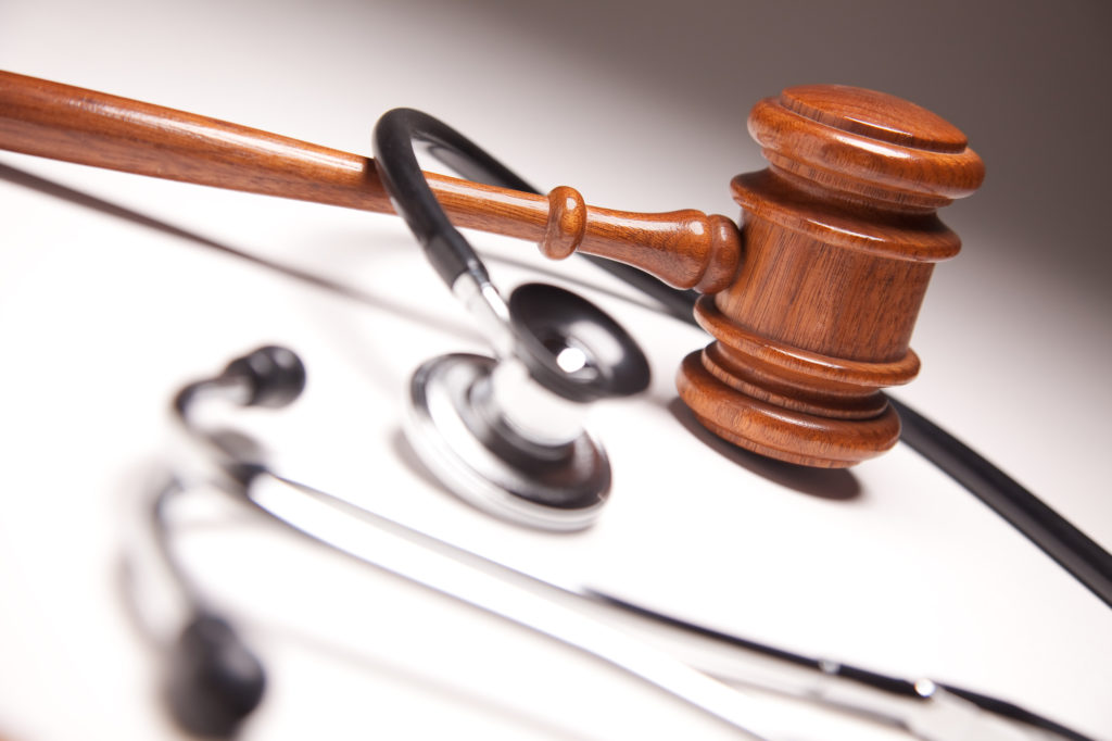 You are currently viewing What A Malpractice Lawyer Can Do For You
